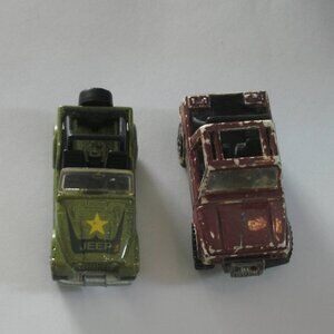 ~ LOT of TWO 80s Hot Wheels Green 1981 Jeep C17 & 1988 Red Roll Bar Jeep Truck ~
